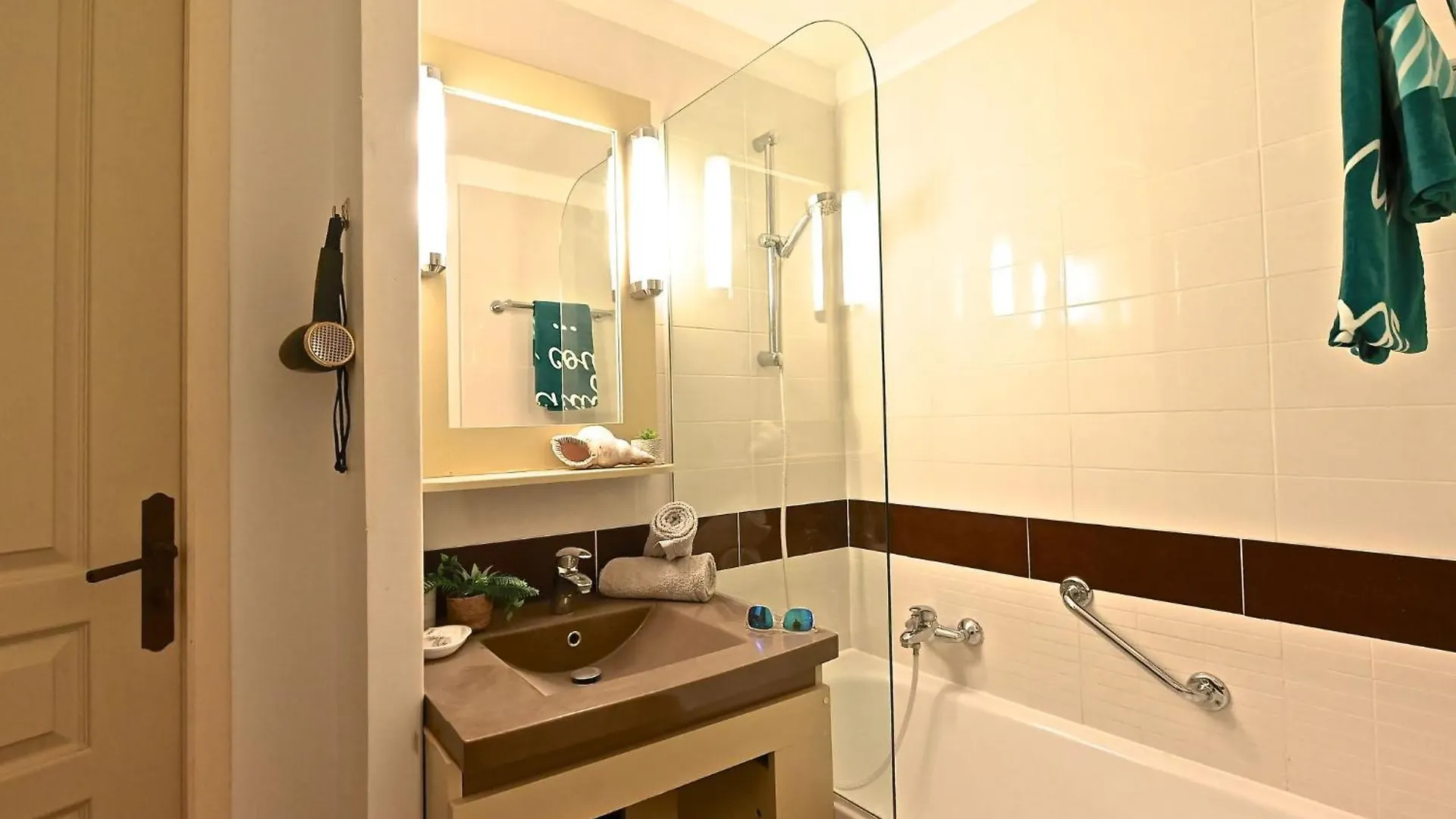 Apartment Village Cap Esterel - L'Esquinade-20 By Interhome Saint-Raphaël